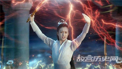 《千古玦尘》凤染是涅槃后的凤焰吗