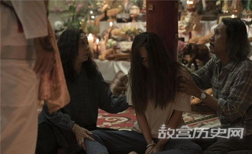 《灵媒》人物关系