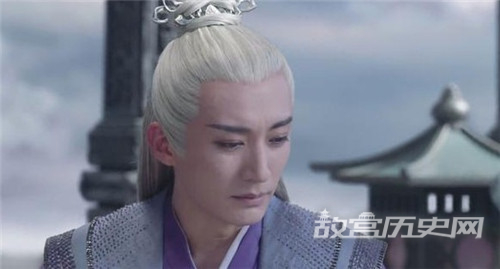 《千古玦尘》天启是为什么变成白发的