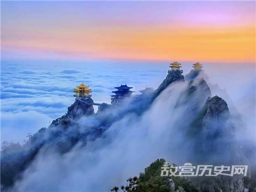 伏牛山和老君山是同一座山吗