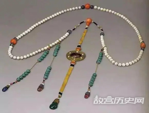 清朝大臣脖子上的珠子介绍