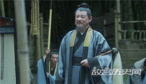 《雪中悍刀行》赵希抟为什么要收徐龙象为徒