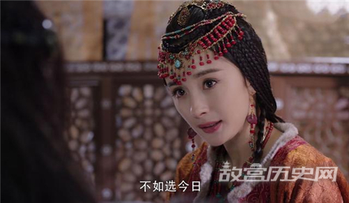《斛珠夫人》右菩敦王额尔济怎么知道方海市是女子