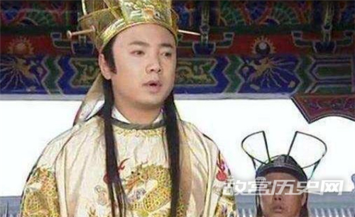朱元璋为什么不把皇位传给朱棣而是选择朱允炆