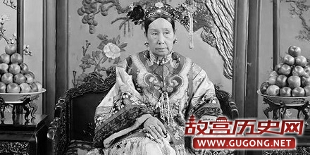慈禧第一次看见电灯是何反应?