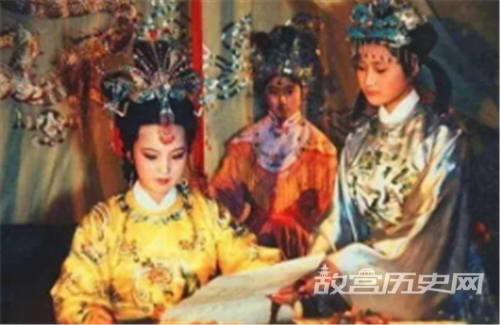 《红楼梦》贾元春是怎么从女史变成妃子的