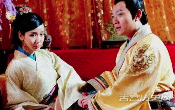 1577177173465693.png 丫鬟跟着小姐远嫁,丫鬟成皇后,小姐成妃子