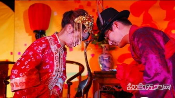 古代结婚为什么要拜堂？新人拜堂的由来和意义