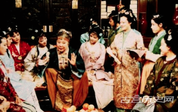 1577343725601758.png 曹家曾四次接驾康熙,为什么被雍正抄家了呢?