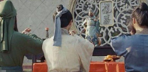 1574756524792858.png 刘备竟然对黑帮影响这么大?黑帮从刘备身上传承了什么?