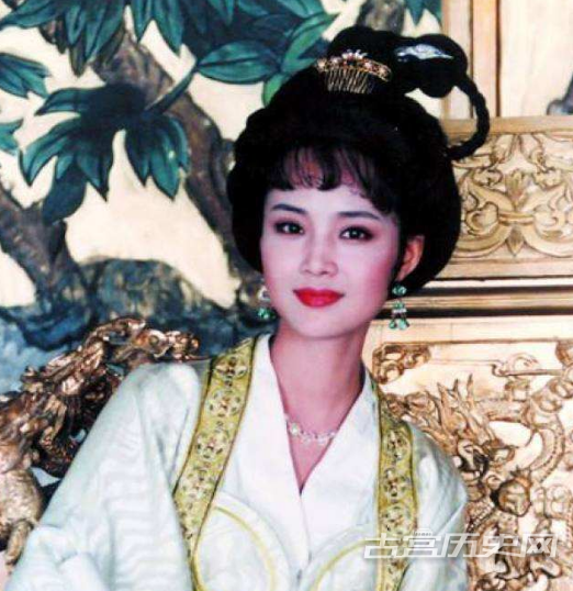 1573179189486046.png 上官婉儿从奴隶到女皇心腹,最后为何又成宠妃?
