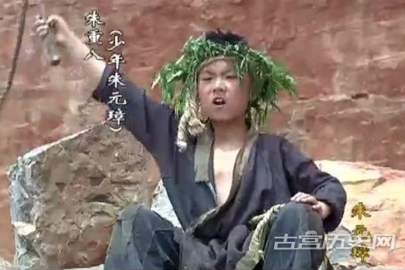 1573612821531813.png 朱元璋死后有38名妃嫔殉葬,为何只有张美人幸免?