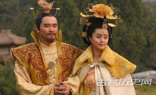 1567582658580902.png 李隆基与杨玉环的狗血爱情,寿王李瑁是怎么对待的?