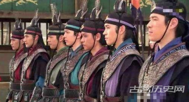 1569401046556105.png 揭秘:五虎上将的工资真的比曹操的五子良将低吗?