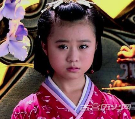 1567412163297731.png 她十一岁就当了皇后,被百姓称为花神
