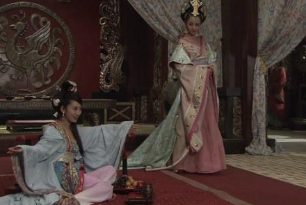 1570778271984603.png 赵飞燕姐妹备受刘骜宠爱为何不生孩子?汉成帝刘骜有后代吗?