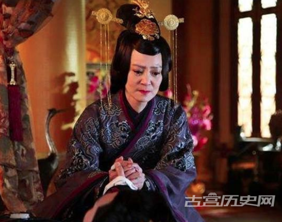 1567477955110099.png 千金小姐与下人私定终身,一年后竟成王后