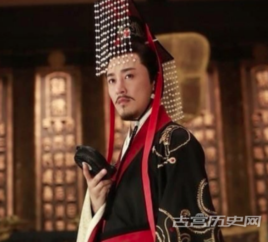 1569568110146011.png 堂堂一国皇帝杀自己的妃子,还把两个女儿斩首