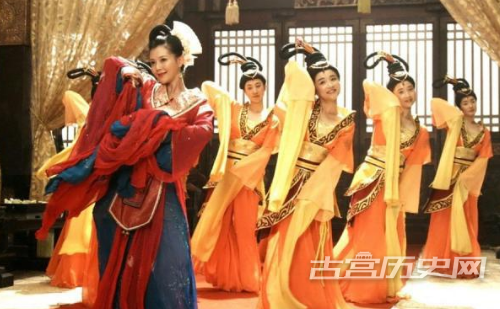 1566707510164381.png 汉朝的无为而治真的是为了休养生息吗?其实另有隐情!