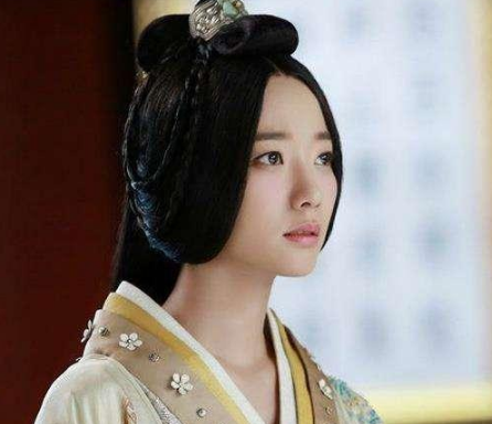 1566533248459345.png 同样是平阳公主进献的美女,一个成为一代贤后,一个祸害一代王朝!